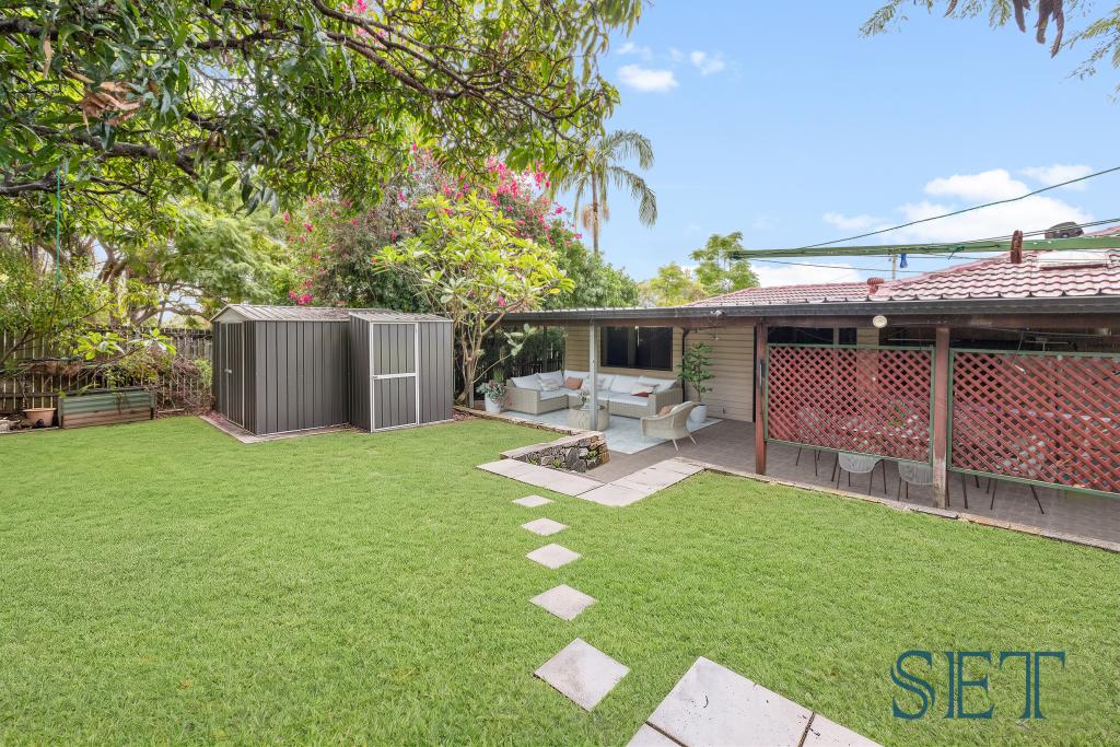 11 Lambrook Ct, Camira, QLD 4300