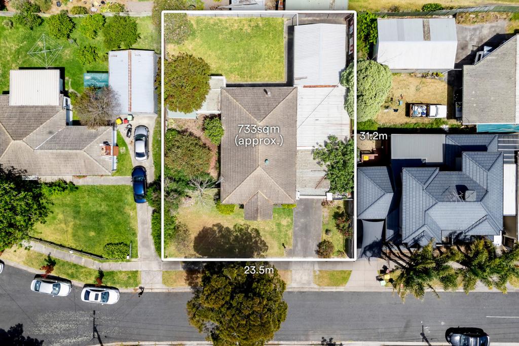 2 GAIRS CT, CLAYTON SOUTH, VIC 3169