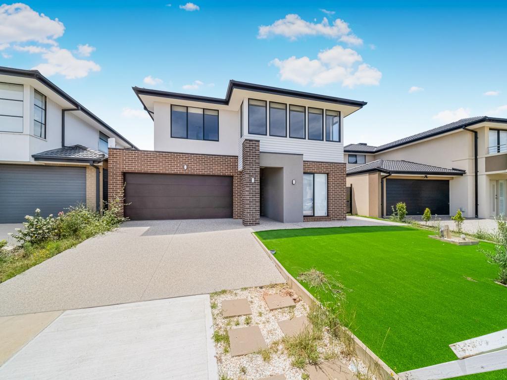 30 Burlina Bvd, Clyde North, VIC 3978