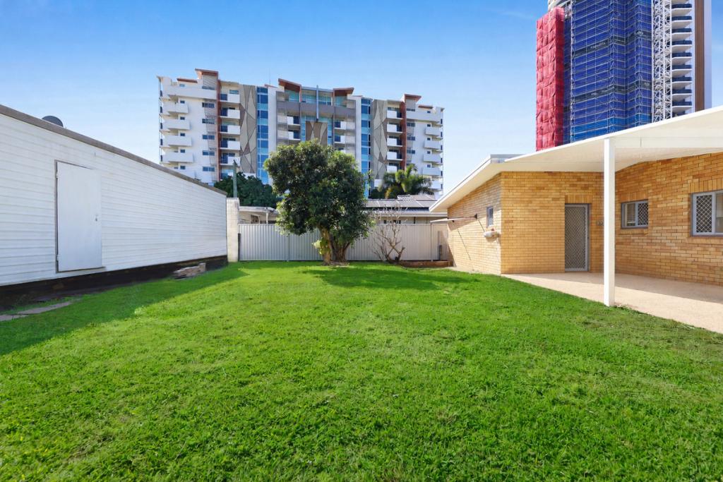 3 Adori St, Surfers Paradise, QLD 4217