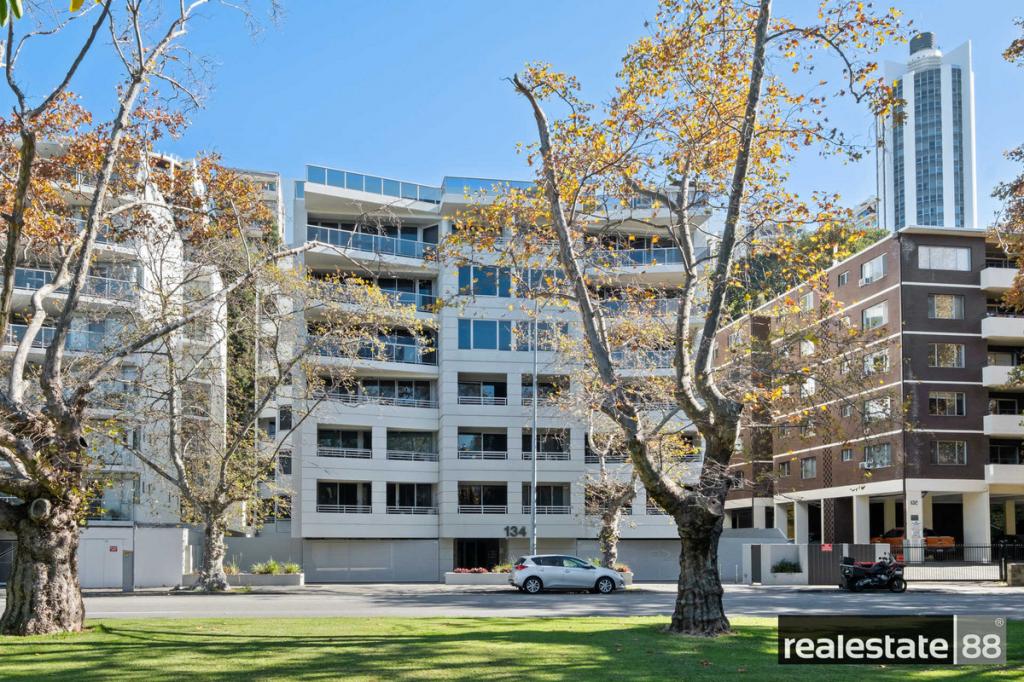 17/134 Mounts Bay Rd, Perth, WA 6000
