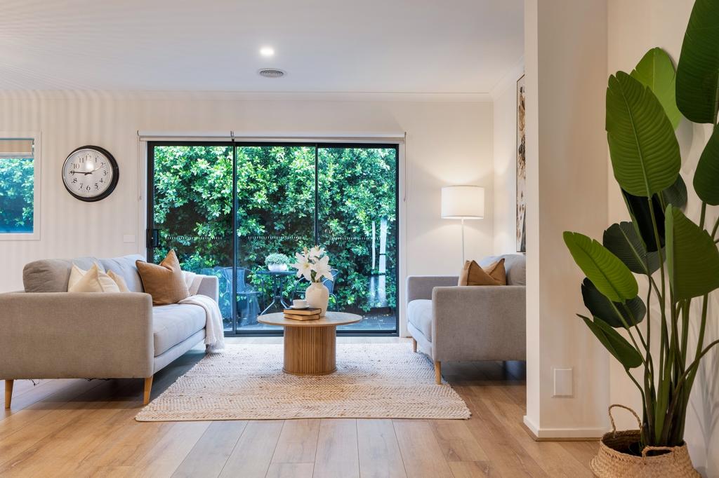 7 Guddi Ct, Greenvale, VIC 3059