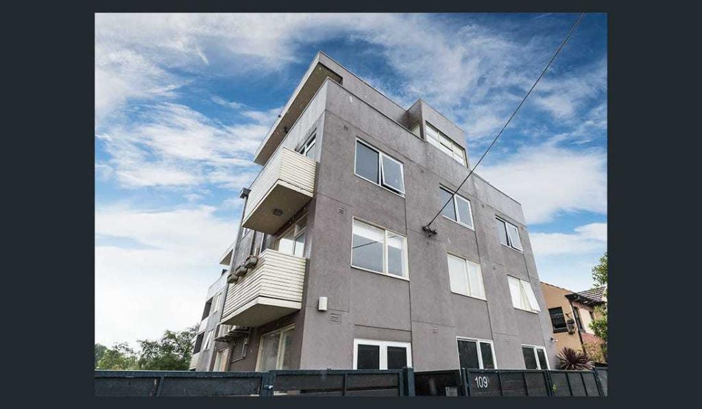 1/109 WESTBURY ST, ST KILDA EAST, VIC 3183
