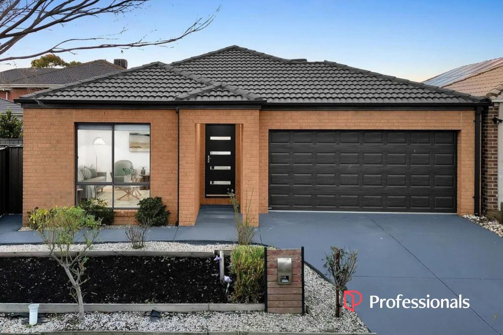3 San Fratello St, Clyde North, VIC 3978