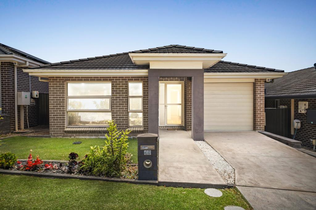 49 Cropton St, Jordan Springs, NSW 2747