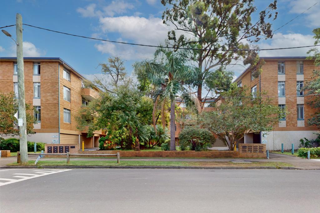 8/4-6 PARK AVE, WESTMEAD, NSW 2145