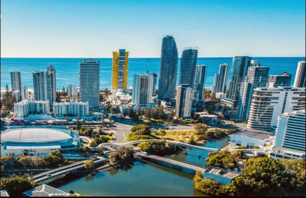 4/3 Miami Key, Broadbeach Waters, QLD 4218