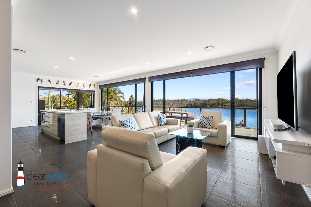 93 Trafalgar Rd, Tuross Head, NSW 2537