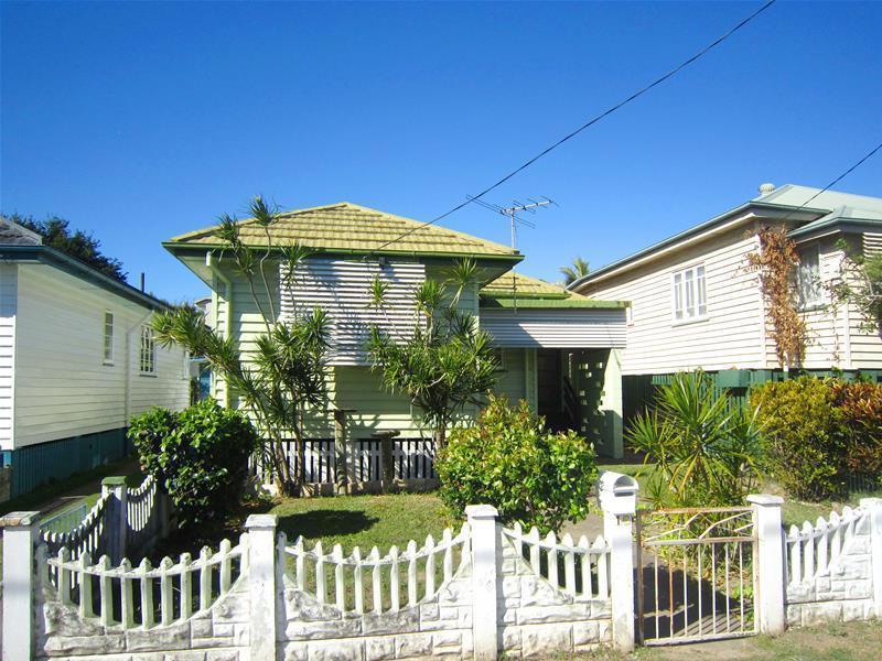 16 Charlotte St, Chermside, QLD 4032