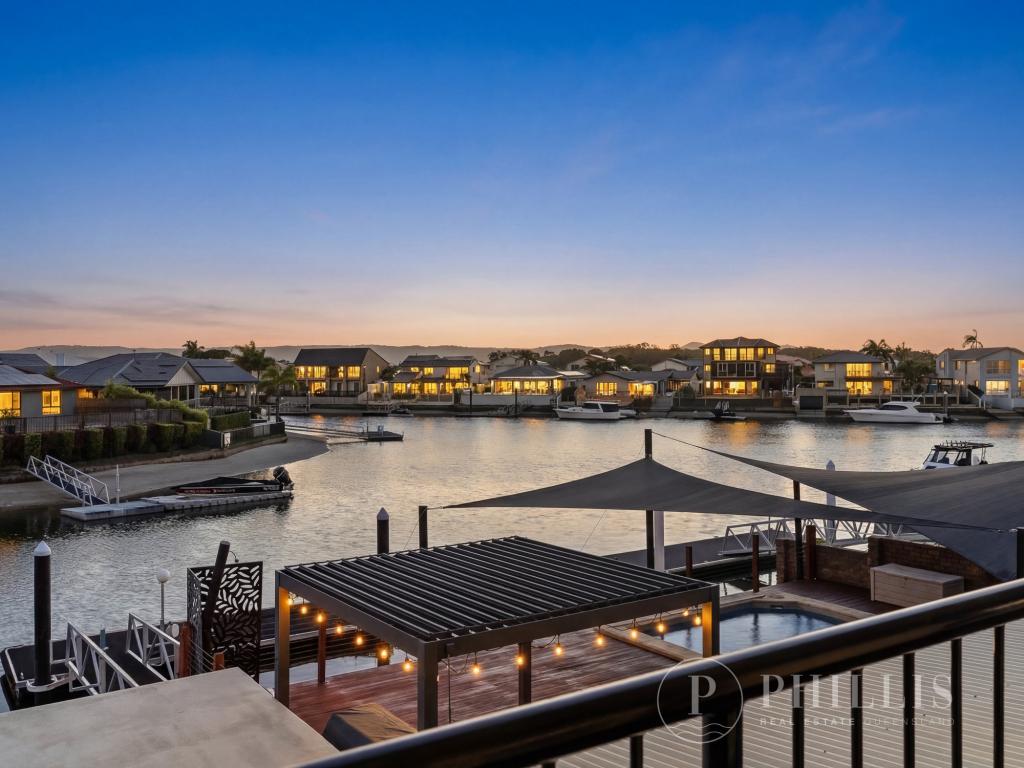 44 Oxley Dr, Paradise Point, QLD 4216