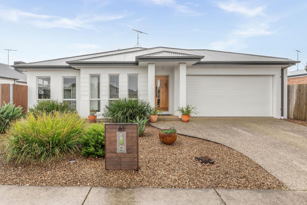 61 OAKDEAN BVD, OCEAN GROVE, VIC 3226