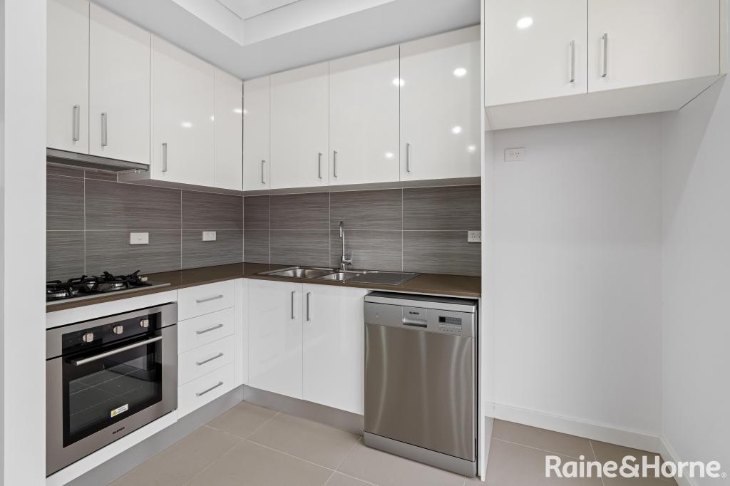 30/10-12 BATLEY ST, WEST GOSFORD, NSW 2250