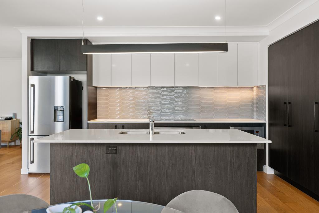 26 Pelion St, Bridgeman Downs, QLD 4035