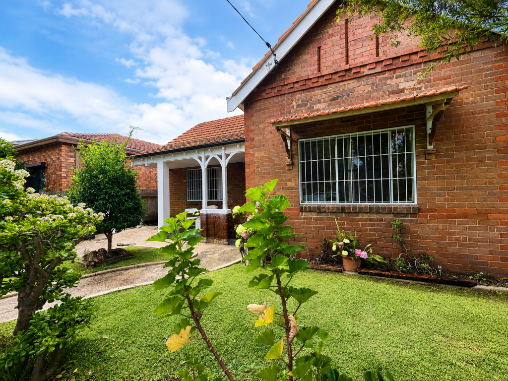 30 Carshalton St, Croydon, NSW 2132