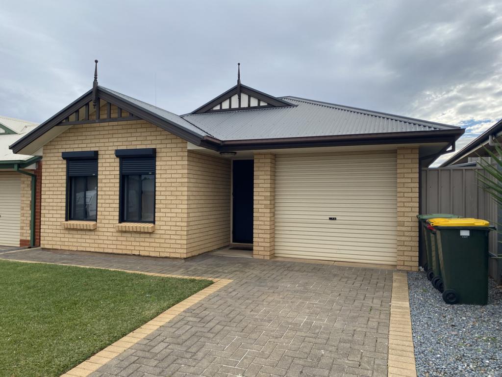 11 Christine Cct, Craigmore, SA 5114