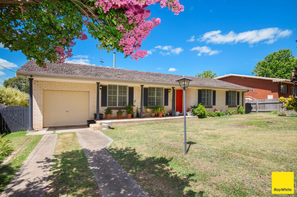 14 Gordon St, Armidale, NSW 2350