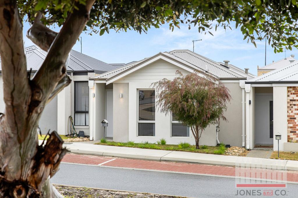 17 Lowlands Rd, Two Rocks, WA 6037