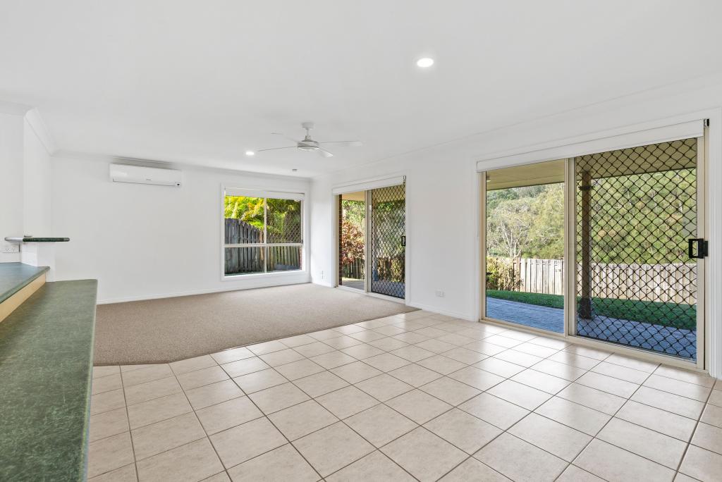 54 Ottelia Dr, Elanora, QLD 4221