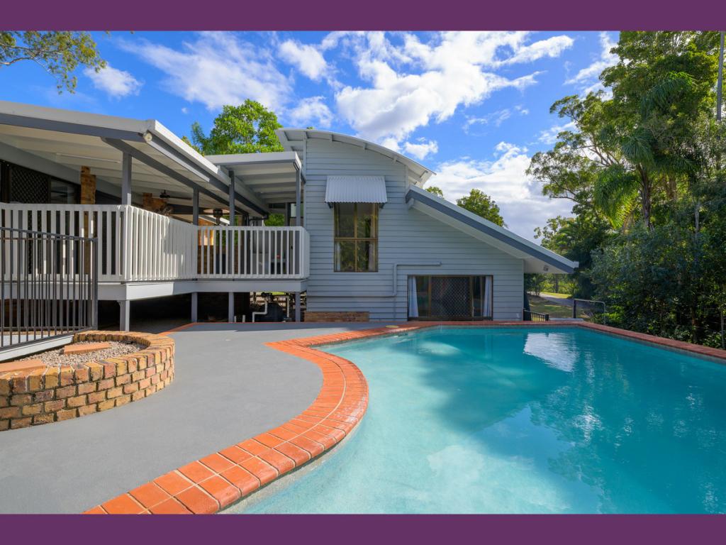 30 Heather St, Southside, QLD 4570