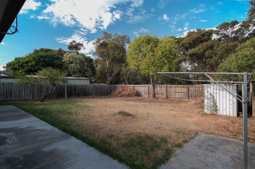 11 Manning Cl, Hampton Park, VIC 3976