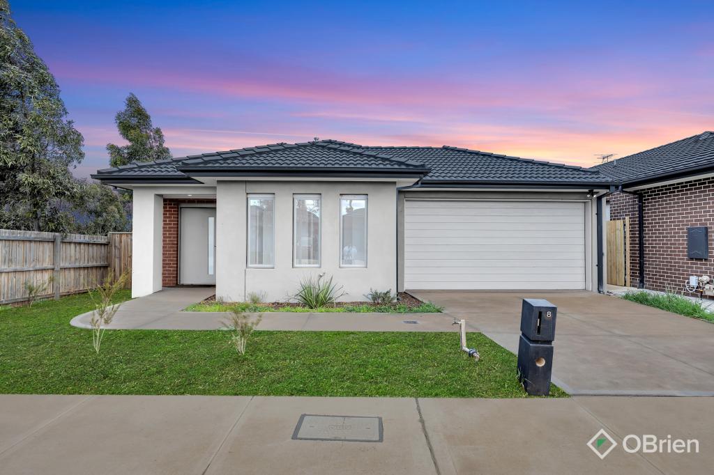 8 Octavia Pl, Strathtulloh, VIC 3338