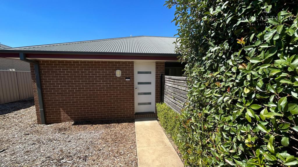 38a Messenger Ave, Boorooma, NSW 2650
