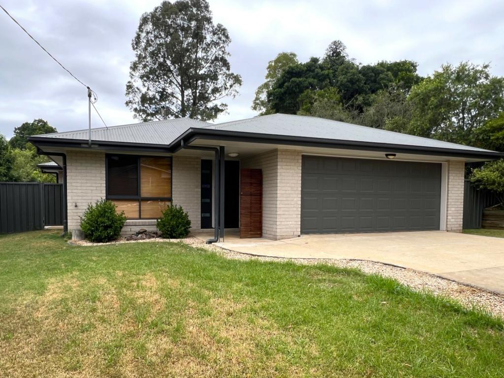 2a Murray Pde, Kingaroy, QLD 4610