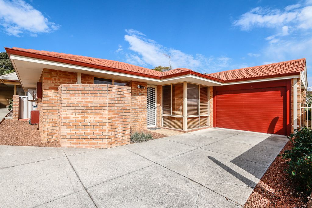 2/42 Cleopatra St, Palmyra, WA 6157