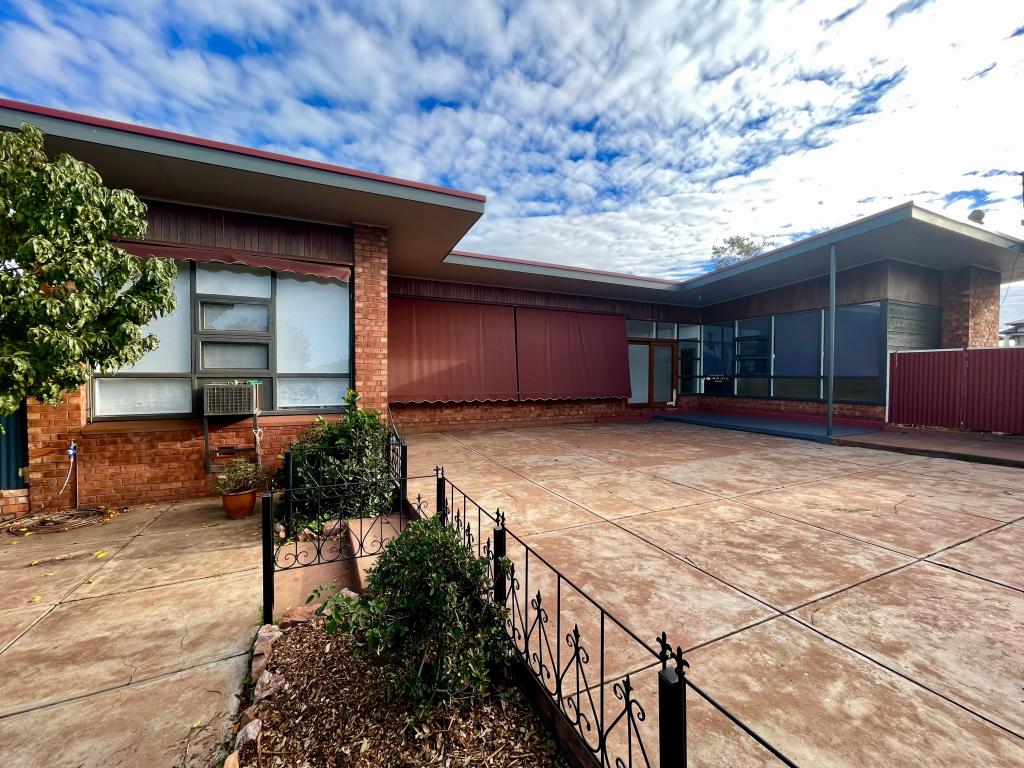 15 Walls St, Whyalla, SA 5600