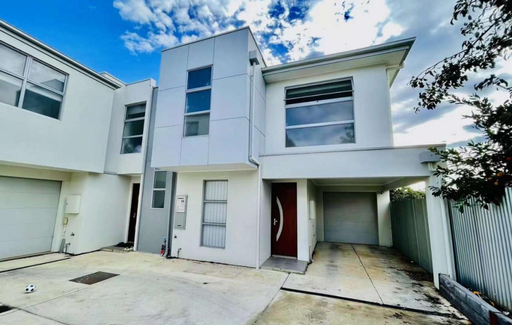 3/7 SPENCER ST, CAMPBELLTOWN, SA 5074