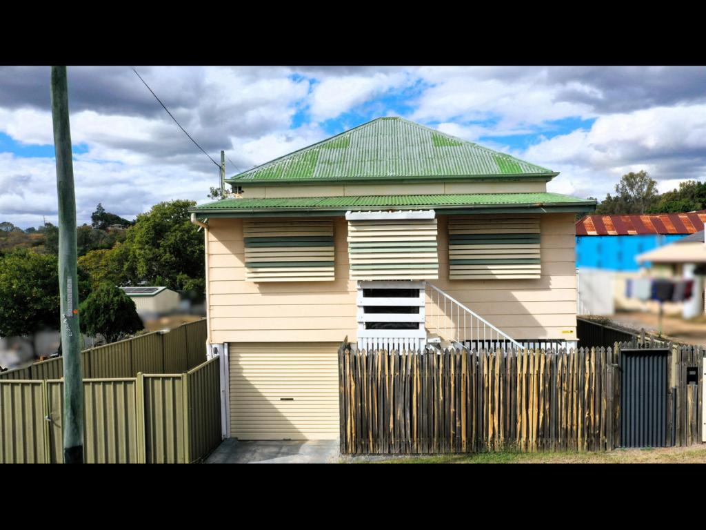 143 East St, Mount Morgan, QLD 4714