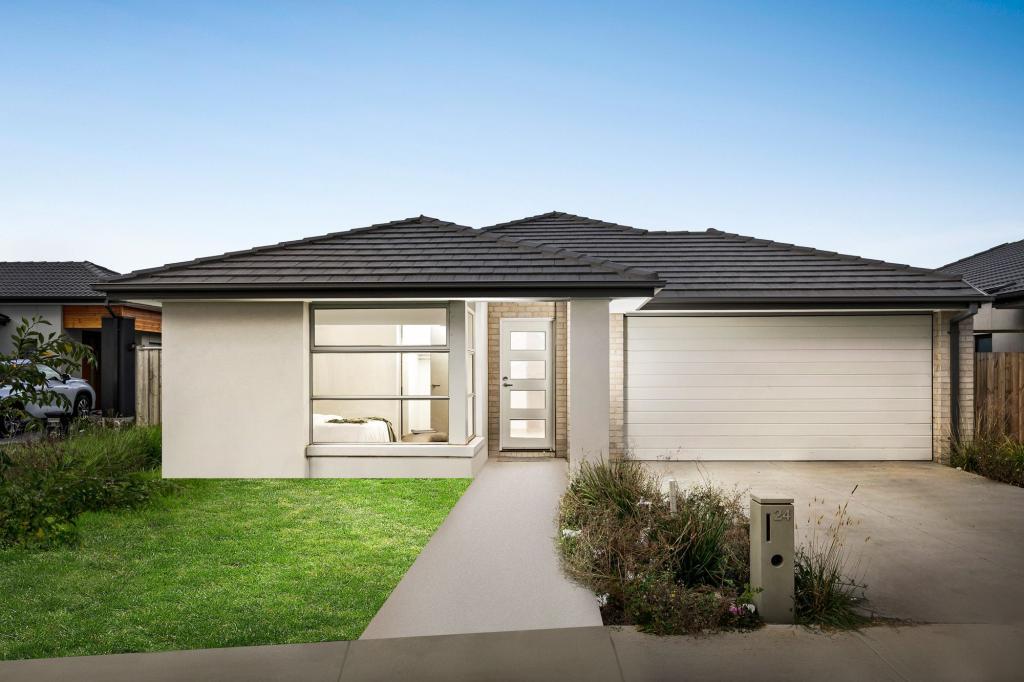 24 Beaconsfield Dr, Mickleham, VIC 3064