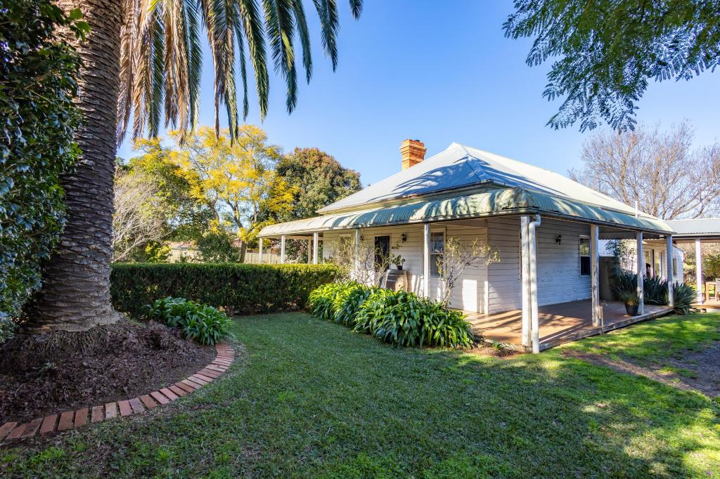 72 SATUR RD, SCONE, NSW 2337