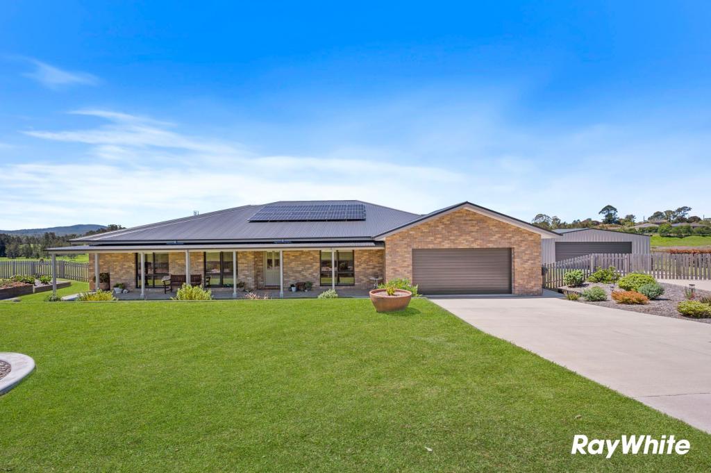15 Redtree Pl, Moruya, NSW 2537