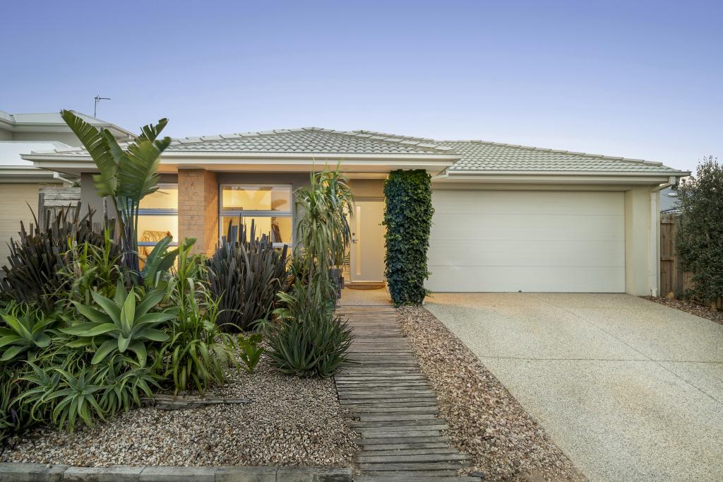 4 Silver Oak Way, Mount Duneed, VIC 3217