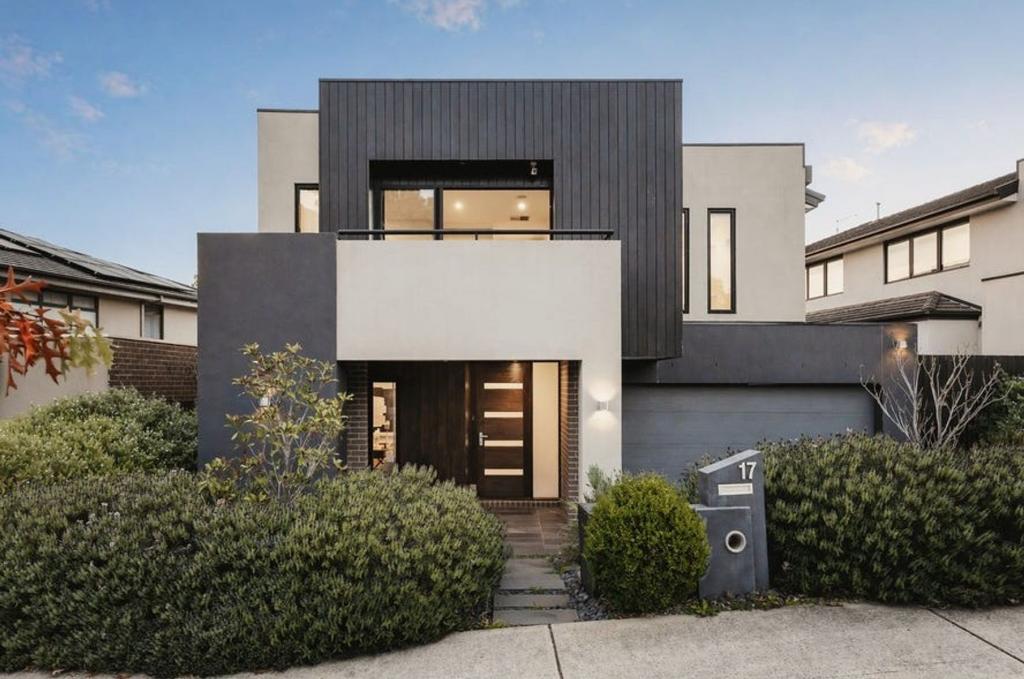 17 Heritage Bvd, Doncaster, VIC 3108