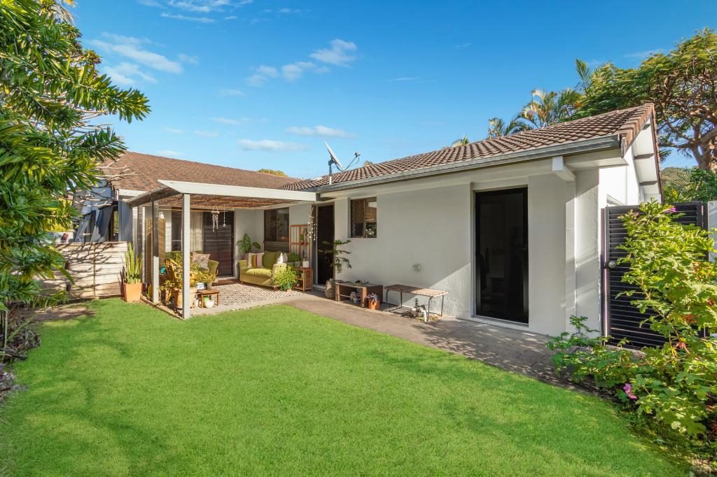 1/2 Tawarri Cres, Burleigh Heads, QLD 4220