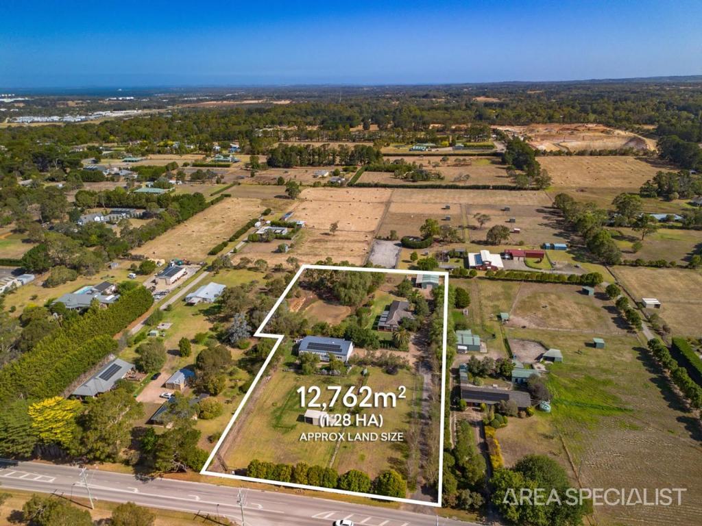 213 & 213A BUNGOWER RD, SOMERVILLE, VIC 3912