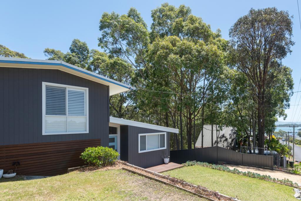 27 HAZEL RD, MORUYA HEADS, NSW 2537