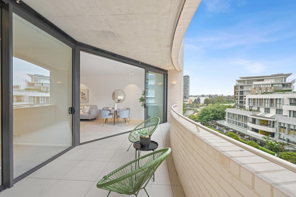 204/40 SOLENT CCT, NORWEST, NSW 2153