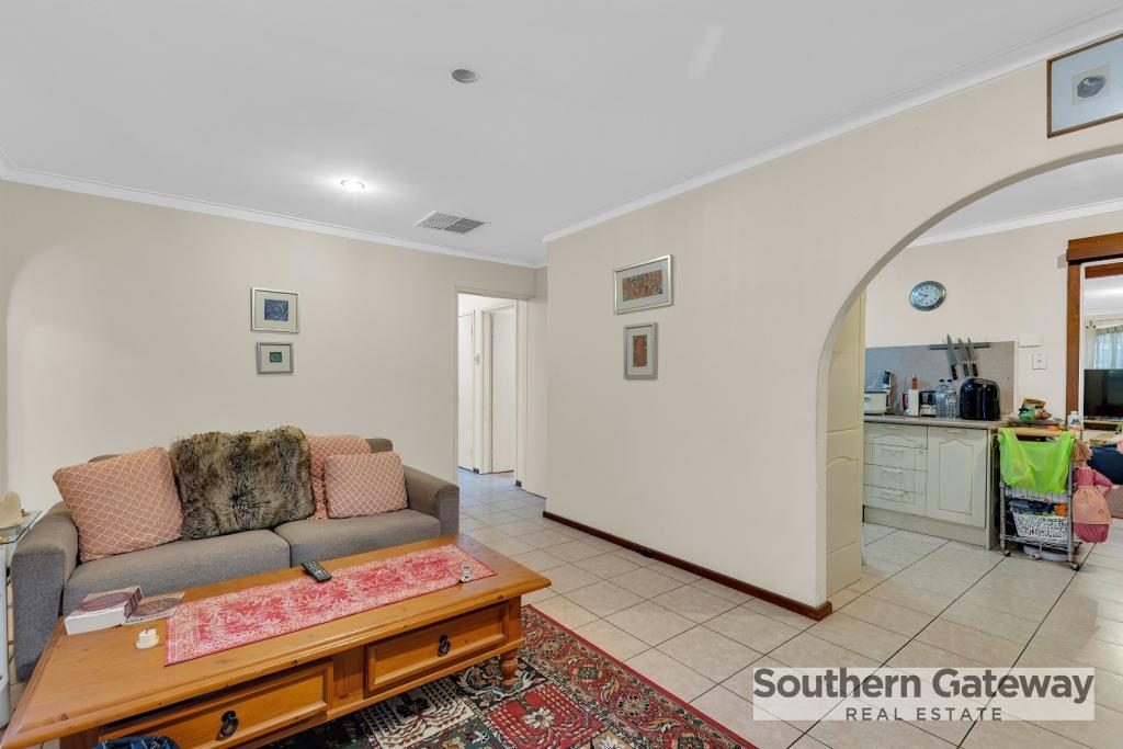 19 Galliers Ave, Armadale, WA 6112