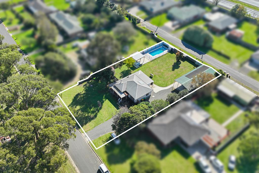 51 Young St, Darnum, VIC 3822