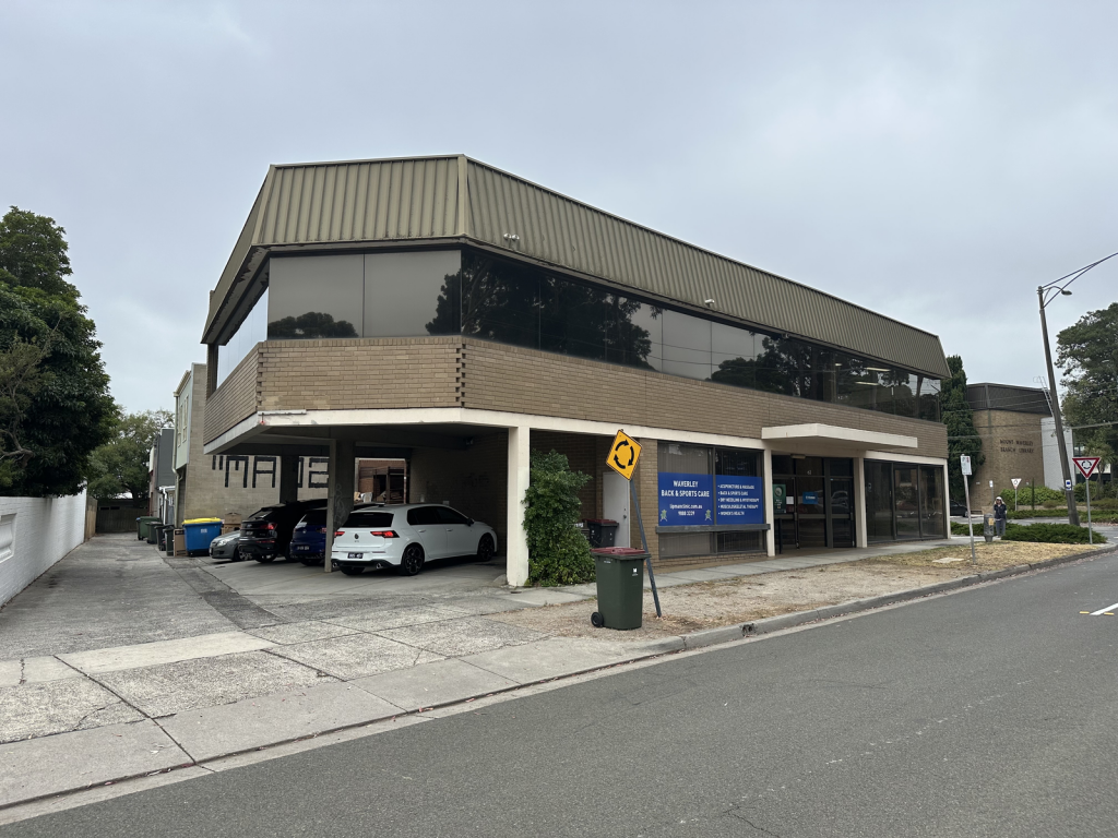 63d Wadham Pde, Mount Waverley, VIC 3149