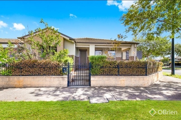 19 Erin Sq, Deer Park, VIC 3023