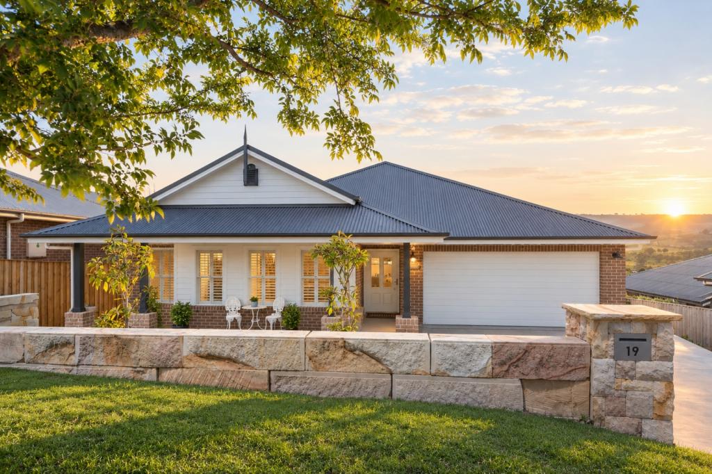 19 ELIZA ST, MOSS VALE, NSW 2577