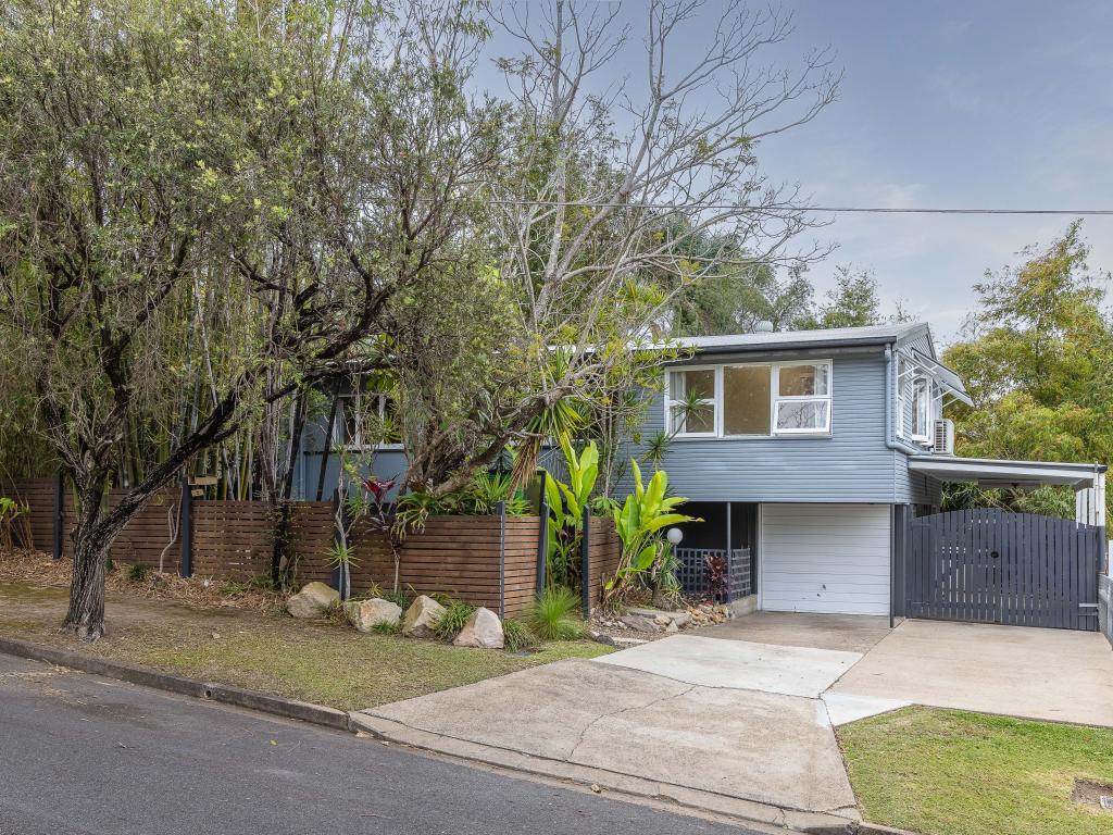 3 CAMPANA ST, OXLEY, QLD 4075