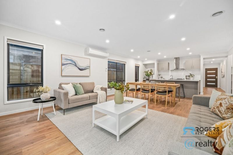 144 Manton Rd, Clyde North, VIC 3978