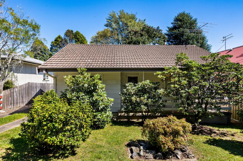 40 Prince Edward St, Blackheath, NSW 2785