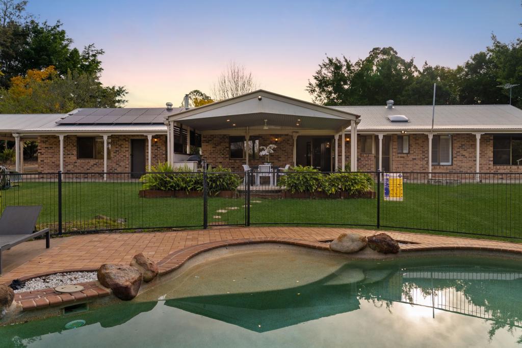 11-19 Solandra Rd, Park Ridge South, QLD 4125