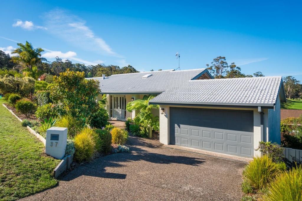 37 The Fairway, Tura Beach, NSW 2548